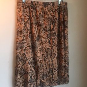 Women’s Plus Size Animal Print Pencil Skirt